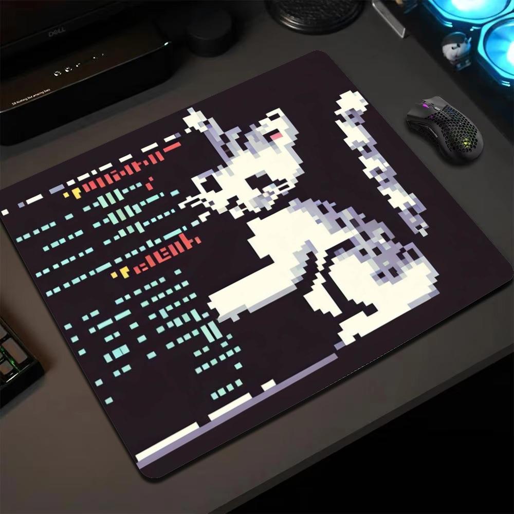 Retro Gaming Desk - Mini Mouse Pad Pixel Cat com
